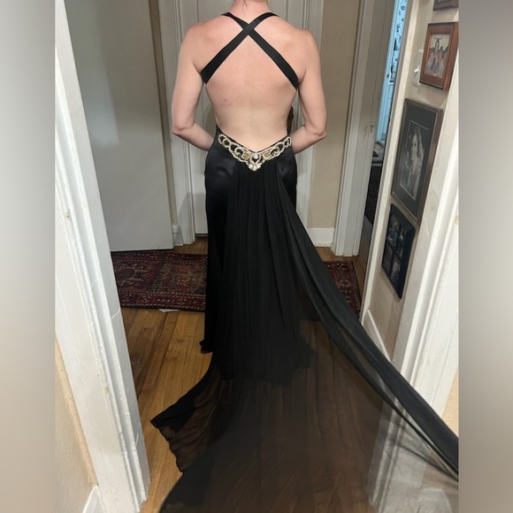 ‼️FIRM‼️EUVC Jovani 2 100% Silk Black Gown - Picture 9 of 12